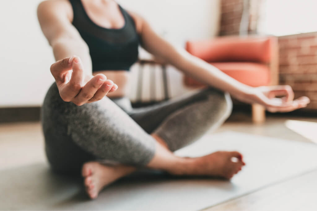 yoga-session-in-the-office-DSQQWAD-1